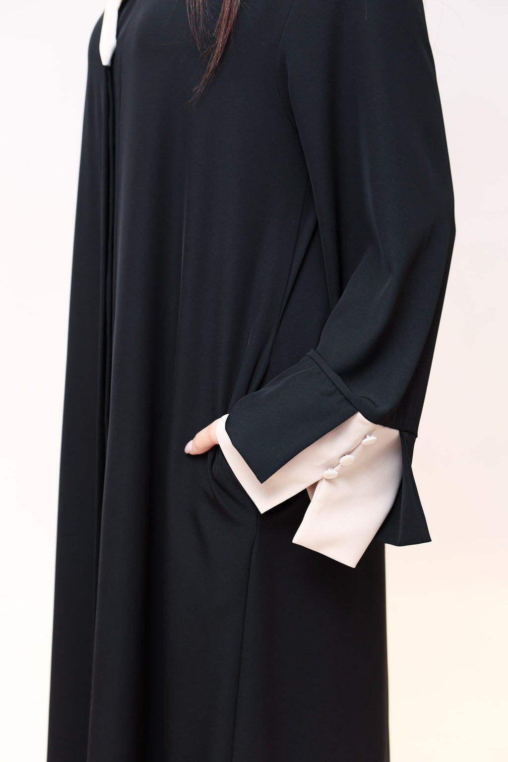 The Tailleur Abaya