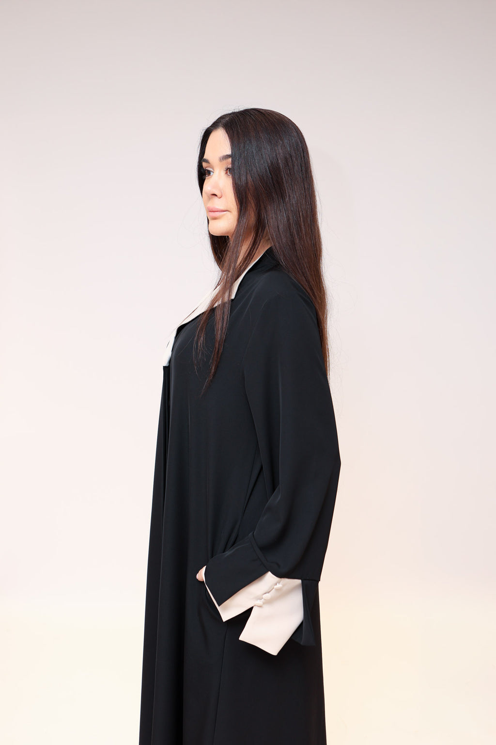 The Tailleur Abaya